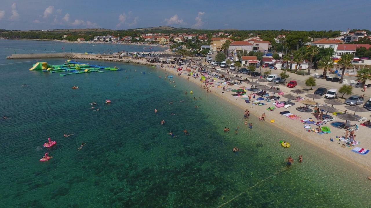 Apartmani Villa Adriatic Vir Exterior photo